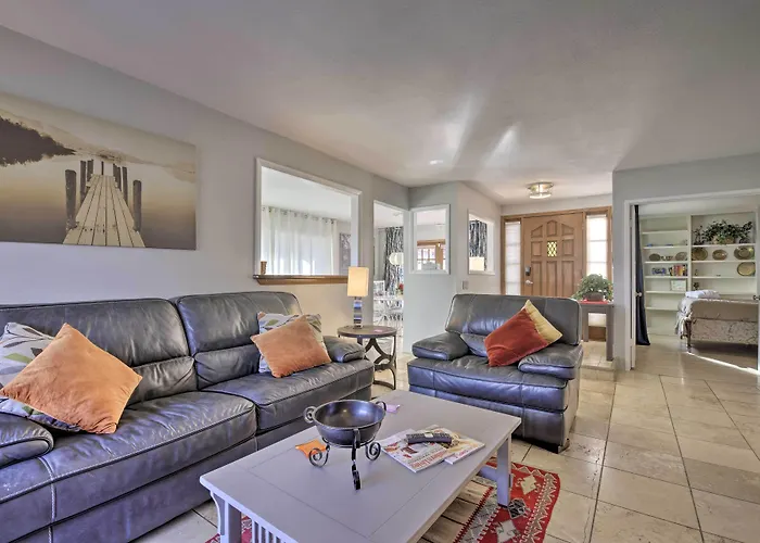 Ferienhaus Sun Deck, Hot Tub! Lakefront House Tempe